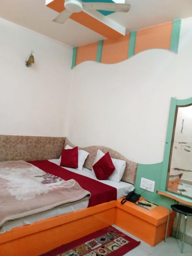 Hotel Amar Palace Pachmarhī Kültér fotó