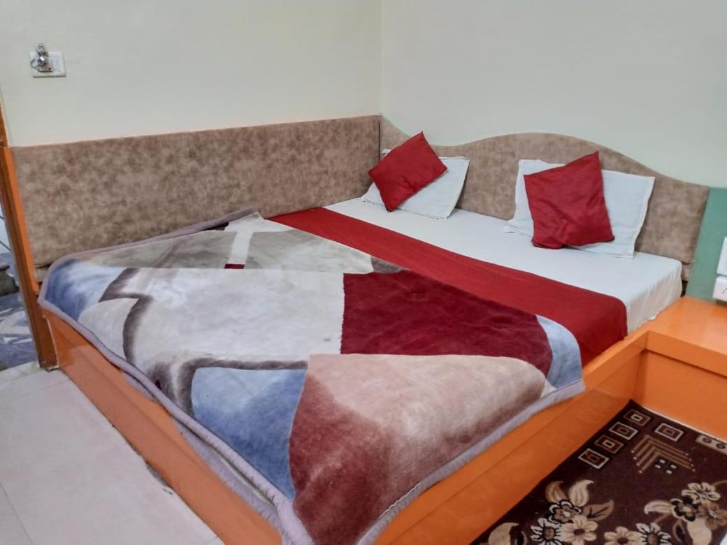 Hotel Amar Palace Pachmarhī Kültér fotó