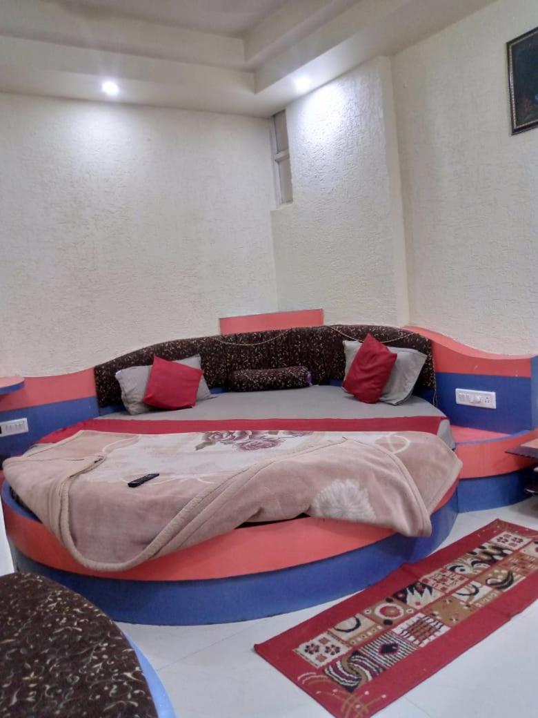 Hotel Amar Palace Pachmarhī Kültér fotó